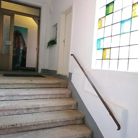 Nr 10 Modernes Helles Ferienzimmer Fuer Vier Personen Familienfreundlich Mit Gemeinsamer Dusche Séjour chez l'habitant Annaberg-Buchholz